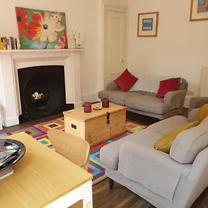  Apartment St Martins View
